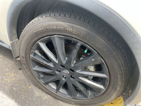 Used 2023 Nissan Murano SV w/ SV Midnight Edition Package image 10