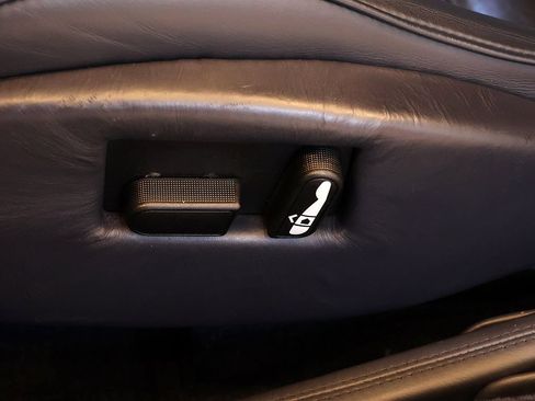 Used 1999 Ferrari 550 Maranello Coupe RWD image 91