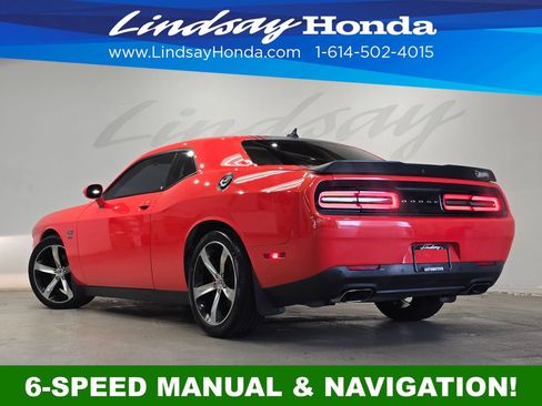Used 2016 Dodge Challenger R/T RWD image 4
