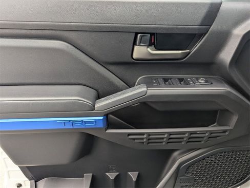 Used 2024 Toyota Tacoma TRD Sport image 24