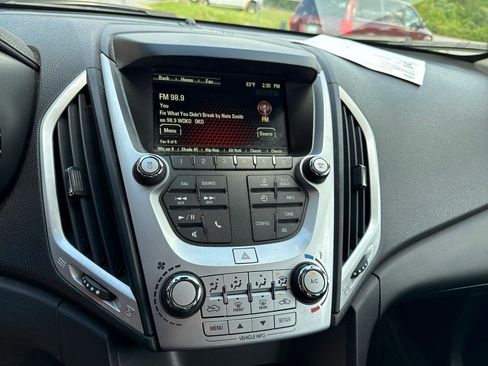 Used 2017 GMC Terrain SLE AWD/4WD image 18