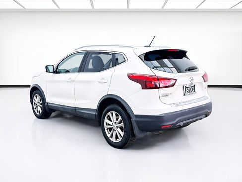 Used 2017 Nissan Rogue Sport SV image 6