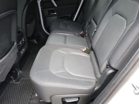 Used 2023 Land Rover Defender 110 X-Dynamic SE AWD/4WD image 20