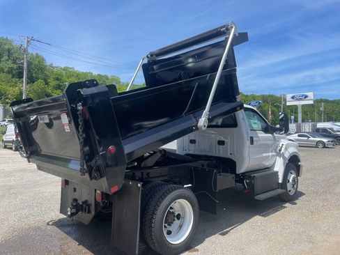New 2025 Ford F650 2WD Regular Cab Super Duty image 33