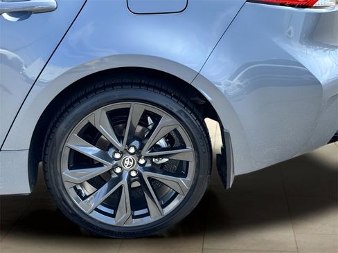 Used 2025 Toyota Corolla SE image 37