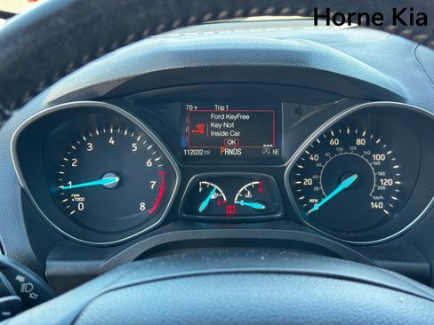 Used 2017 Ford Escape Titanium image 17