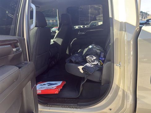 Used 2023 GMC Sierra 1500 Elevation image 9