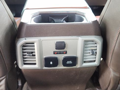 Used 2019 Ford F150 King Ranch w/ Equipment Group 601A Luxury AWD/4WD image 32