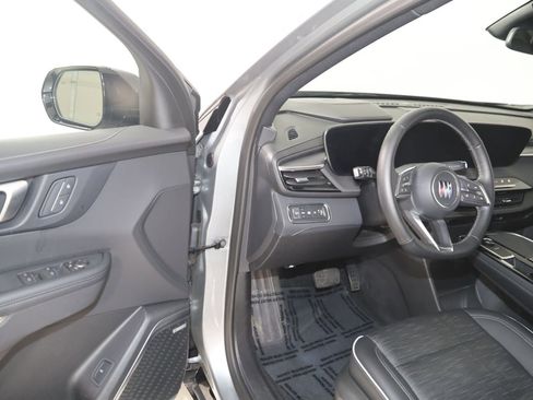 Used 2025 Buick Enclave Sport Touring FWD image 47