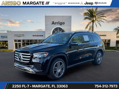 Used 2025 Mercedes-Benz GLS 450 4MATIC image 3