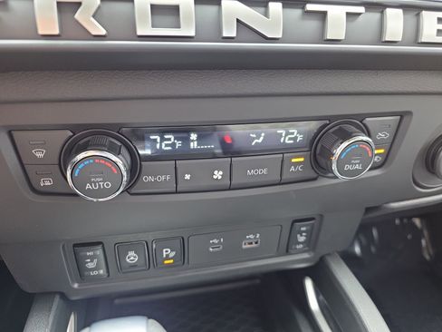 Certified 2025 Nissan Frontier SV w/ SV Convenience Package image 23