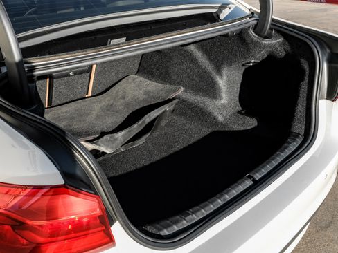 Used 2018 BMW 540i xDrive image 59