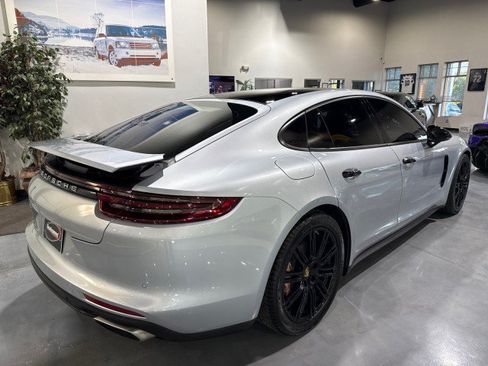 Used 2018 Porsche Panamera 4 AWD/4WD image 2