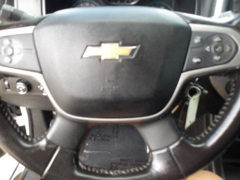 Used 2020 Chevrolet Colorado LT w/ LT Convenience Package AWD/4WD image 20