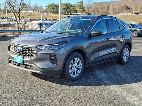 Certified 2024 Ford Escape Active w/ Tech Pack #1 image 3