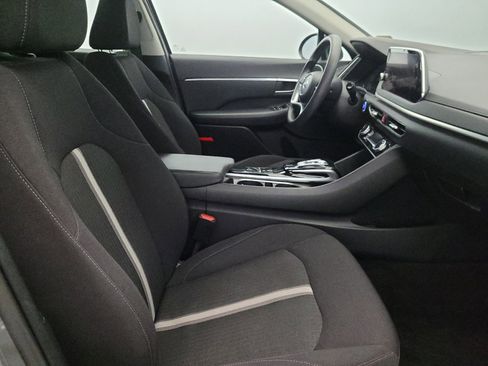 Used 2023 Hyundai Sonata SEL w/ Winter Weather Package image 21