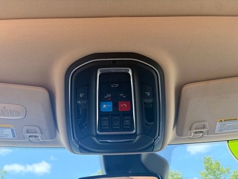 Used 2021 Jeep Grand Cherokee L Limited RWD image 25