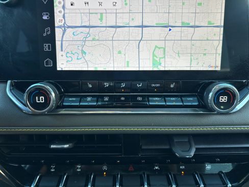 Used 2024 Chevrolet Colorado ZR2 image 32