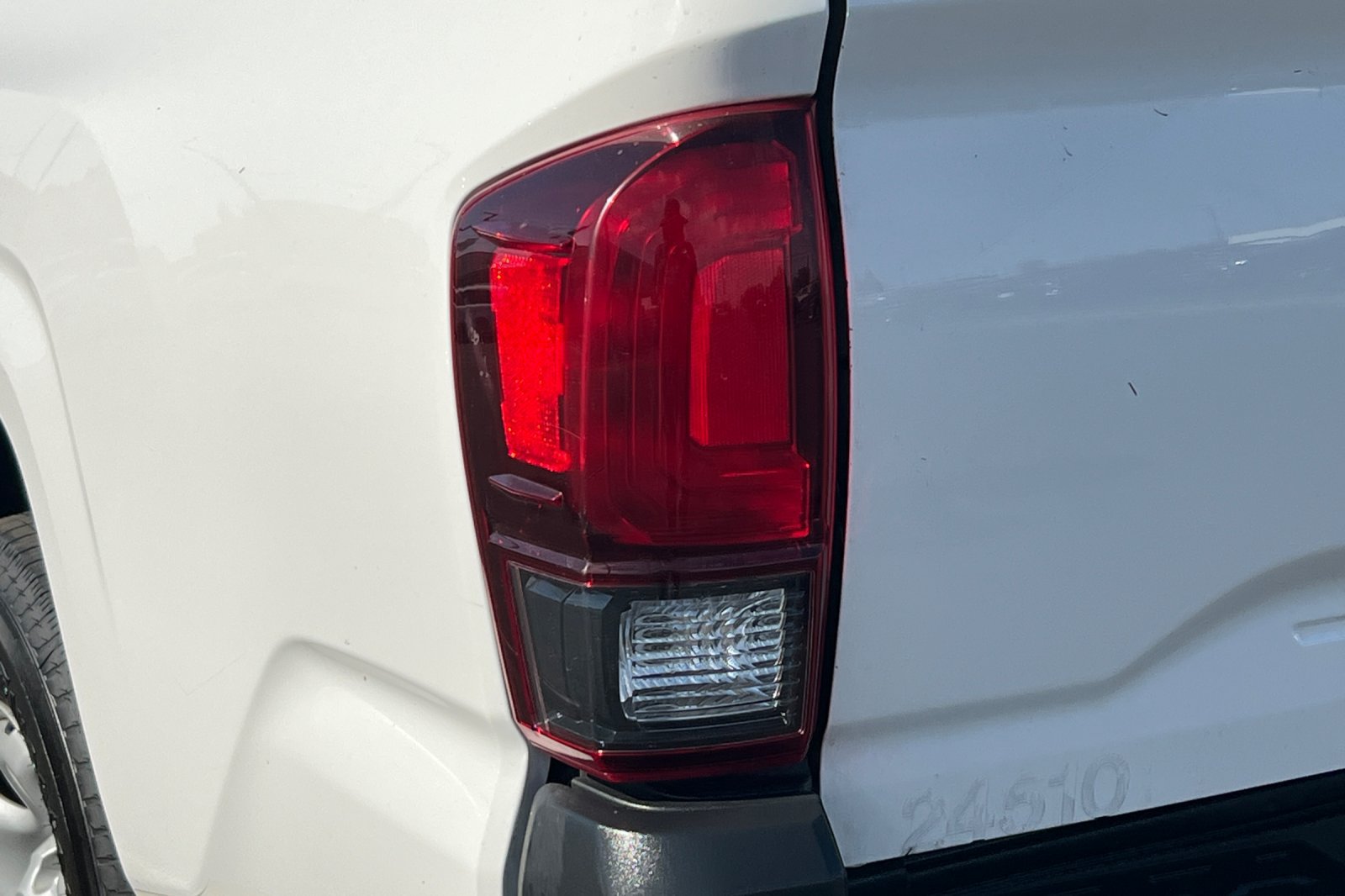 Used 2022 Toyota Tacoma SR RWD image 25