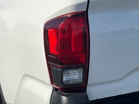 Used 2022 Toyota Tacoma SR RWD image 25