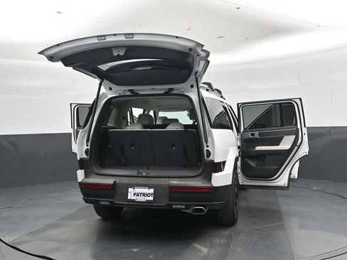 Used 2025 Hyundai Santa Fe SEL FWD image 52