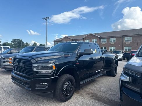 Used 2021 RAM 3500 Laramie w/ Night Edition AWD/4WD image 2