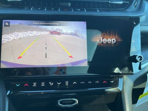 New 2026 Jeep Grand Cherokee Limited image 22