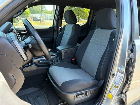 Used 2023 Toyota Tacoma TRD Sport AWD/4WD image 19