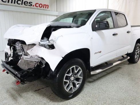 Used 2022 GMC Canyon AT4 w/ Driver Alert Package image 2