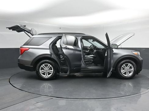 Certified 2021 Ford Explorer XLT w/ Equipment Group 202A AWD/4WD image 59