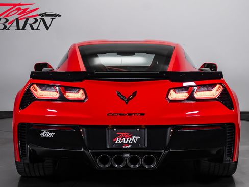 Used 2015 Chevrolet Corvette Z06 w/ 2LZ Preferred Equipment Group RWD image 12