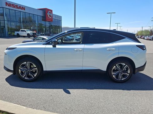 Certified 2025 Nissan Murano SL w/ Cargo Package AWD/4WD image 4