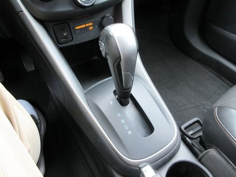 Certified 2021 Chevrolet Trax LT AWD/4WD image 27