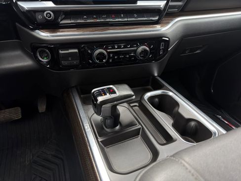 Used 2023 Chevrolet Silverado 1500 LT Trail Boss w/ Convenience Package II AWD/4WD image 15