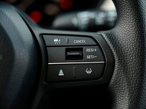 New 2026 Honda HR-V LX image 39