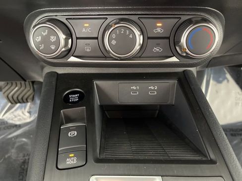 New 2026 Nissan Kicks S image 26