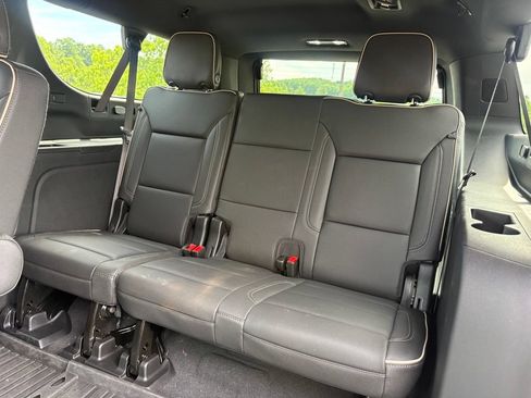 Used 2026 GMC Yukon XL Elevation w/ Elevation Premium Package AWD/4WD image 14