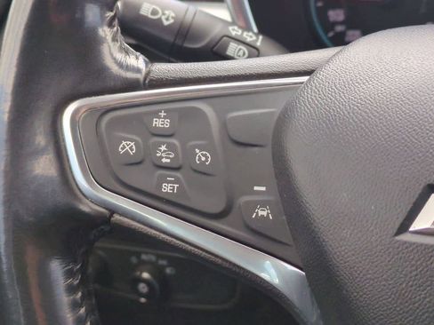 Used 2019 Chevrolet Equinox LT w/ Driver Convenience Package image 22