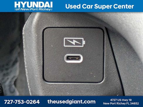 Used 2024 Honda HR-V LX image 23