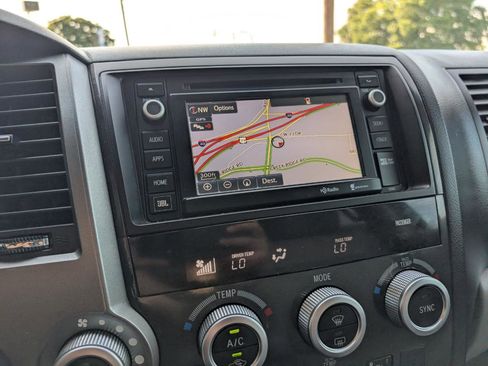Used 2014 Toyota Sequoia Platinum RWD image 19