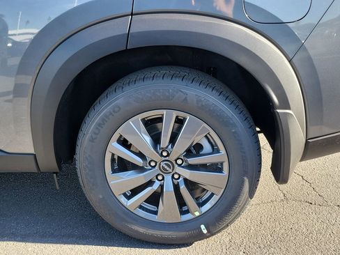 New 2025 Nissan Pathfinder SV w/ Black Appearance Package image 4