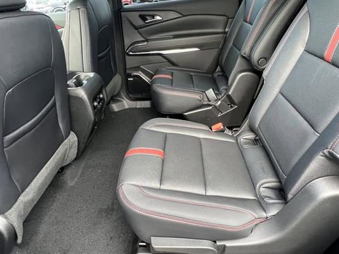 New 2026 Chevrolet Traverse RS w/ LPO, Floor Liner Package image 19