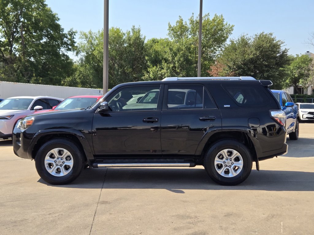 Used 2018 Toyota 4Runner SR5 RWD image 7
