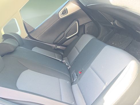 Used 2021 Kia Soul LX FWD image 29