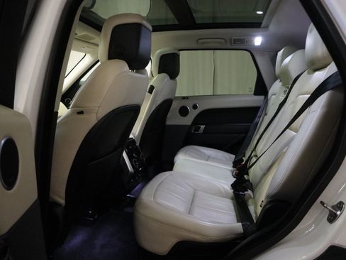 Used 2020 Land Rover Range Rover Sport HSE image 25