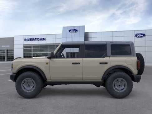 New 2025 Ford Bronco Badlands w/ Sasquatch Package image 3