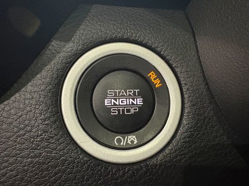 Used 2021 RAM 1500 Laramie image 36