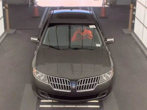 Used 2012 Lincoln MKZ Hybrid FWD image 3