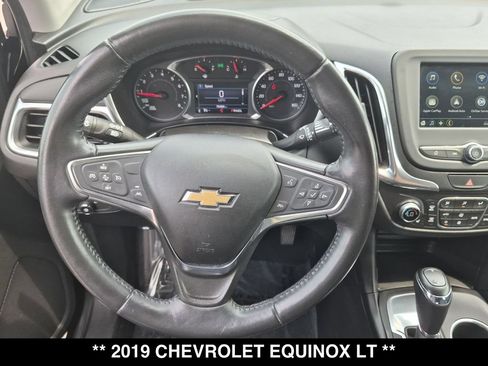 Used 2019 Chevrolet Equinox LT w/ Driver Convenience Package FWD image 21