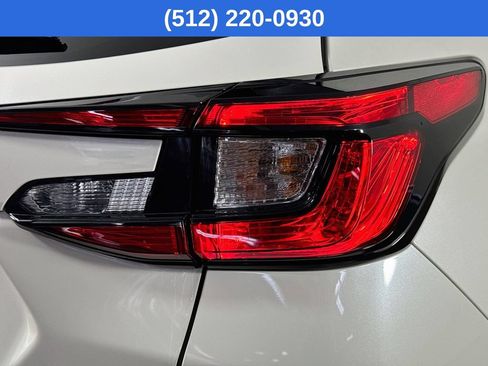 Used 2024 Subaru Crosstrek 2.0i Premium AWD/4WD image 31
